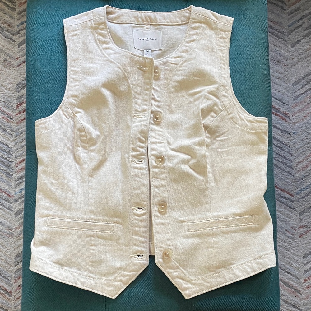 Banana Republic Cream Button-Up Vest